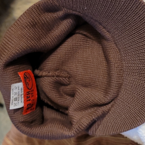 Hat - Picture 3 of 3